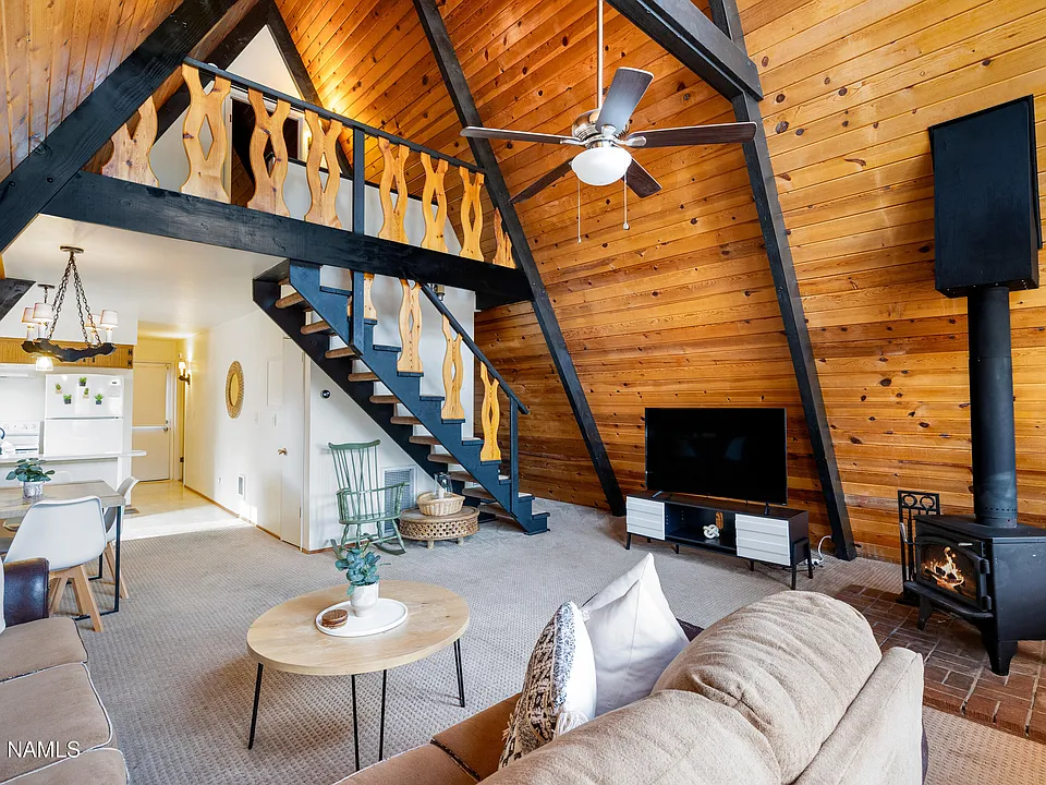 260 Sandia Cir - Photo 1